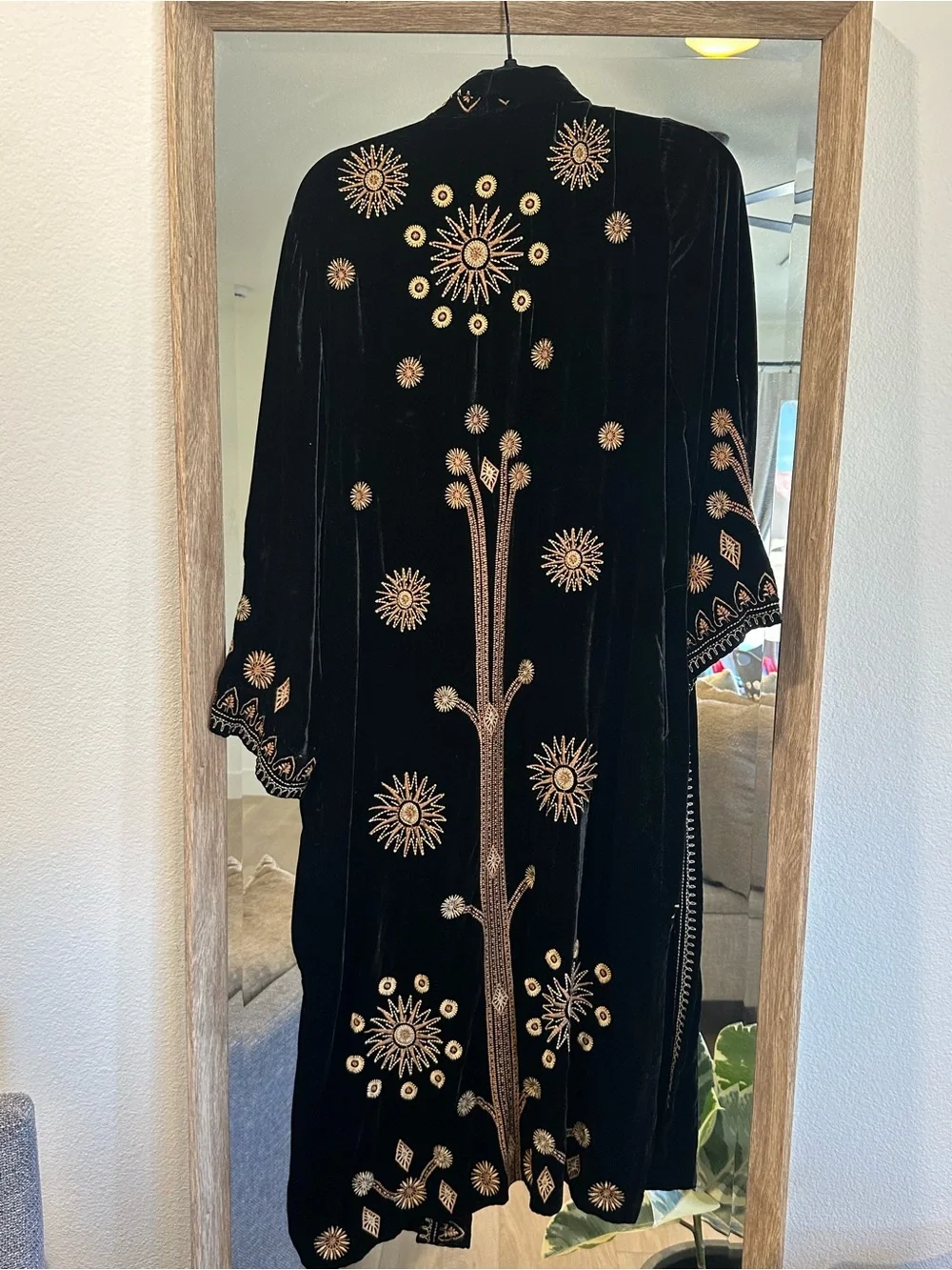 Black Velvet Embroidered Long Duster kimono Cape - Picture 1 of 4